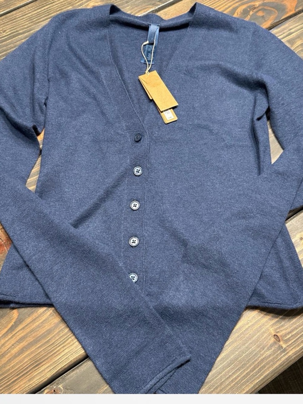 SKIMS 100% Cashmere featherweight cardigan